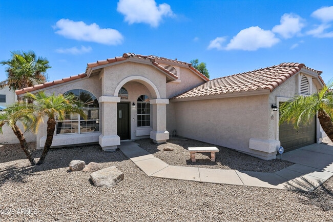 Primary Photo - 9829 W Mohawk Ln