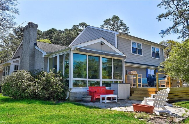 Building Photo - 718 Mimosa Rd