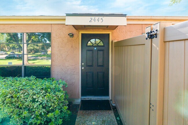 Building Photo - 2445 Briarwest Blvd