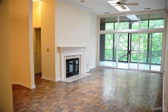 Building Photo - 4540 Laclede Ave