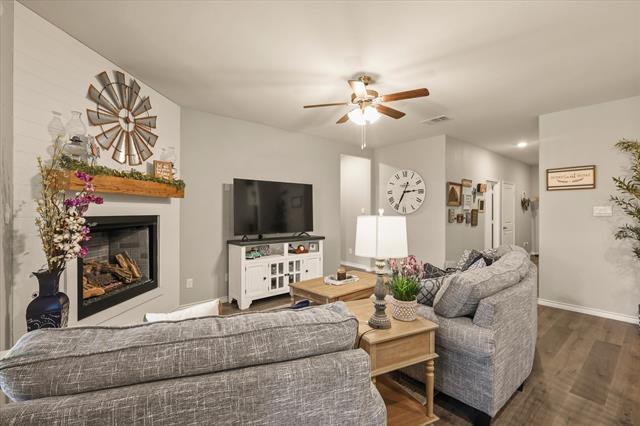 Building Photo - 2919 Shetland Dr