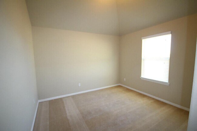 Building Photo - 19006 Bowden Harbour Dr