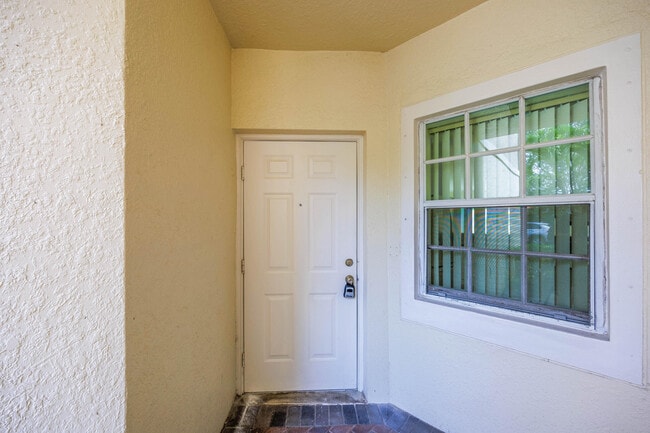 Building Photo - 5441 Via Delray Blvd