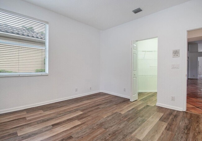 Building Photo - 2466 Bay Isle Ct