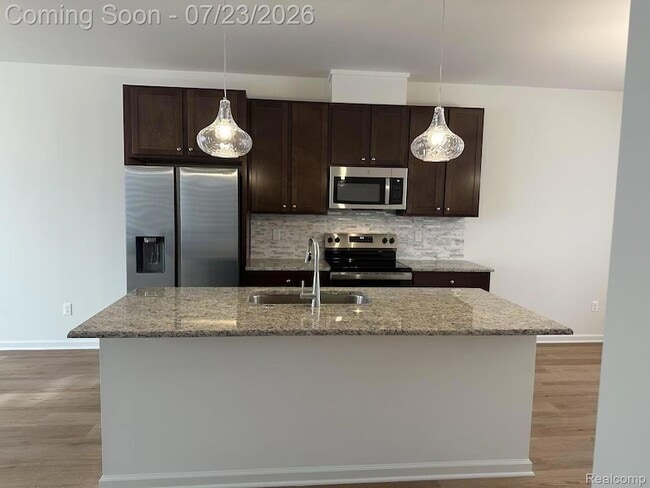 Building Photo - 3032 Hydrangea Ln