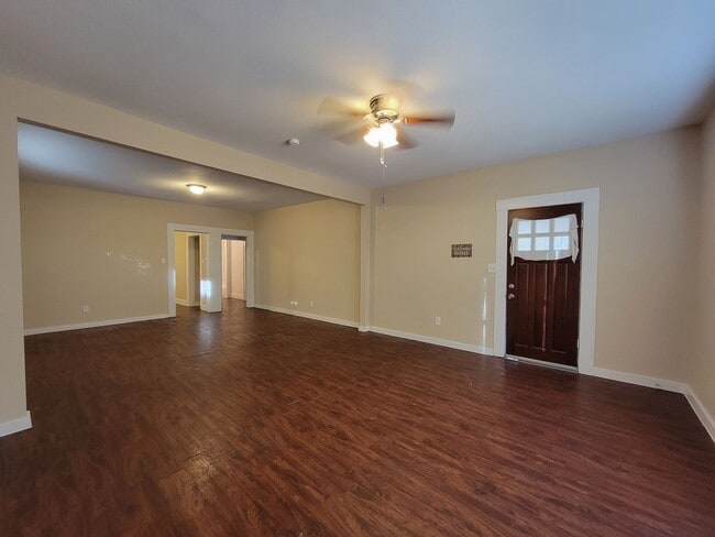 Building Photo - Charming 3-Bedroom Home in the Heart of San Antonio