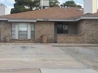 Building Photo - 1926 Estrada Dr