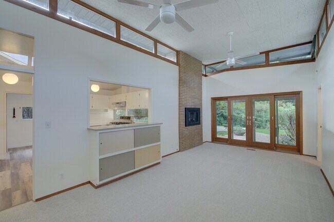 Building Photo - 8241 45th Ave NE