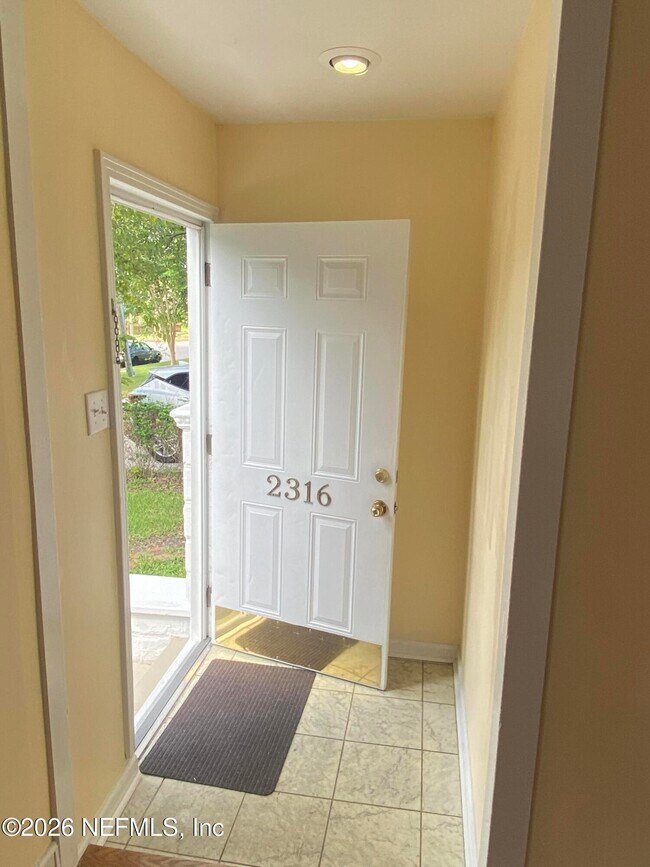 Building Photo - 2316 Gilmore St