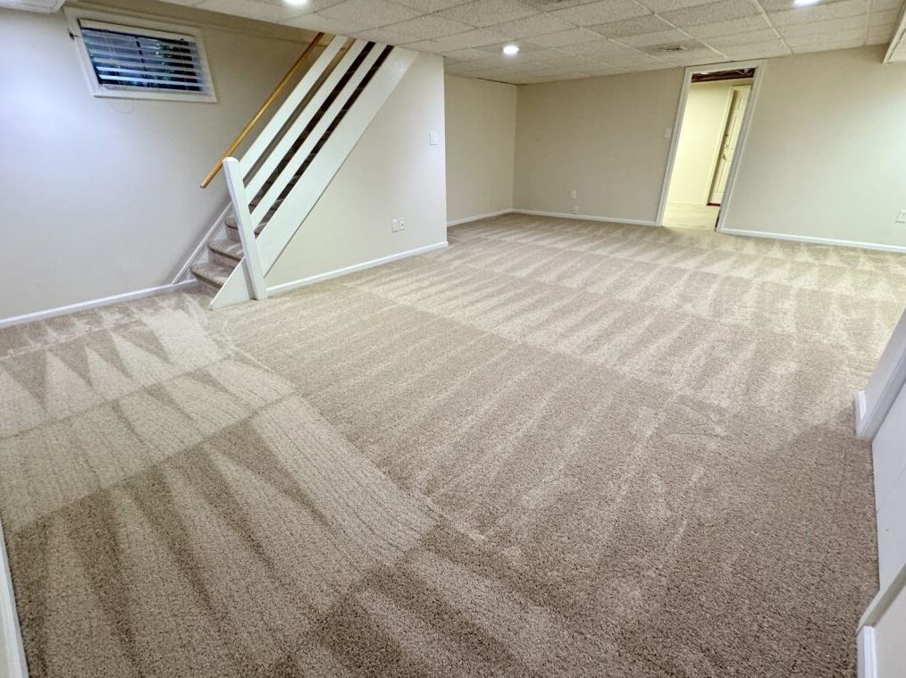 Building Photo - 700 Farmington Ave