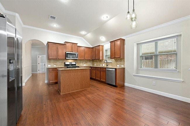 Building Photo - 116 Wolf Creek Way