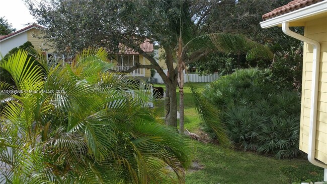 Building Photo - 275 Seabreeze Cir