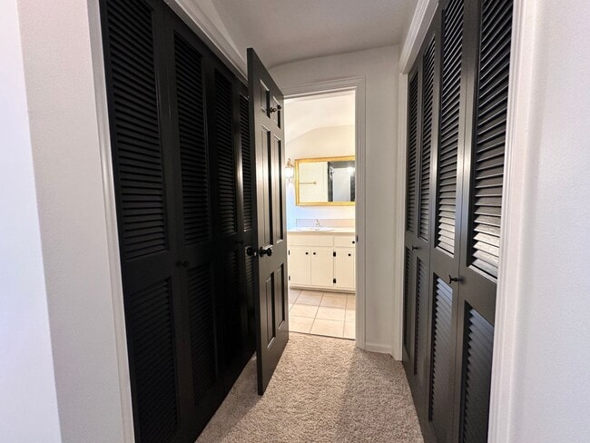Building Photo - Four Bedroom Two and a Half Bath home avai...