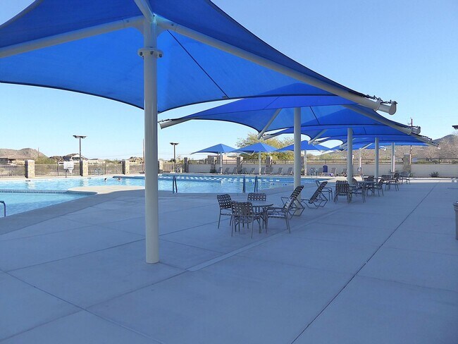 Building Photo - MOVE-IN-READY San Tan Heights Beauty