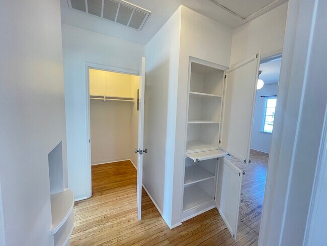 Building Photo - 5959 Troost Ave
