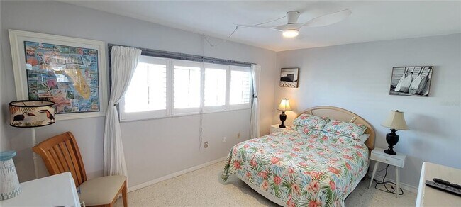 Building Photo - 6161 Gulf Winds Dr