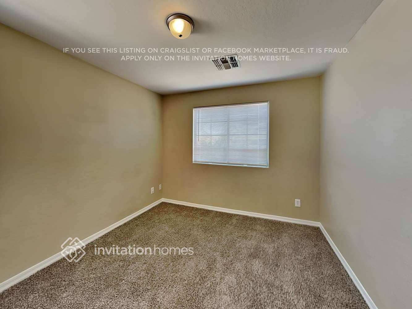 Building Photo - 12533 W Winslow Ave