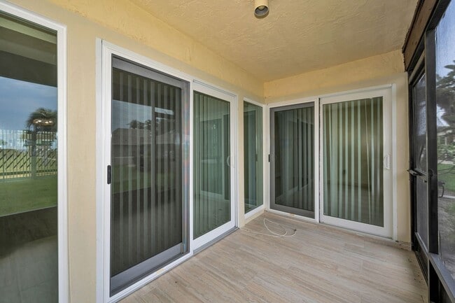 Building Photo - Gulf View Condo