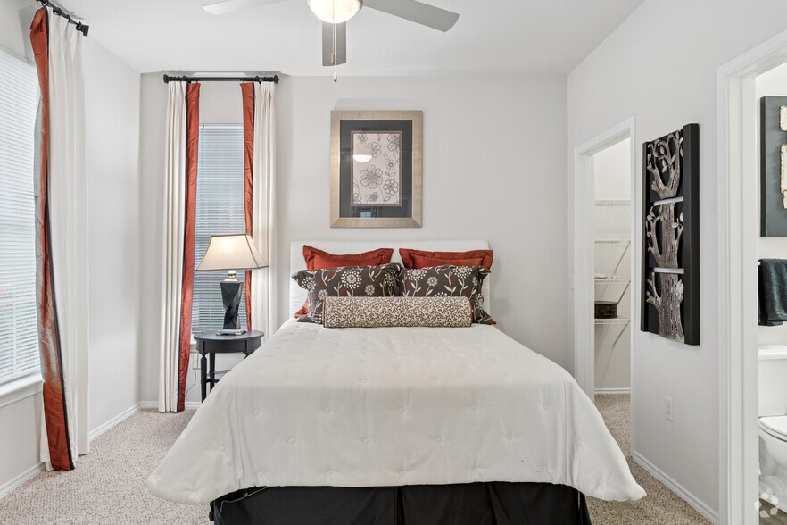 Distinction - 2BR, 2BA - 1,134SF - Second Bedroom - The Lodge at Crossroads