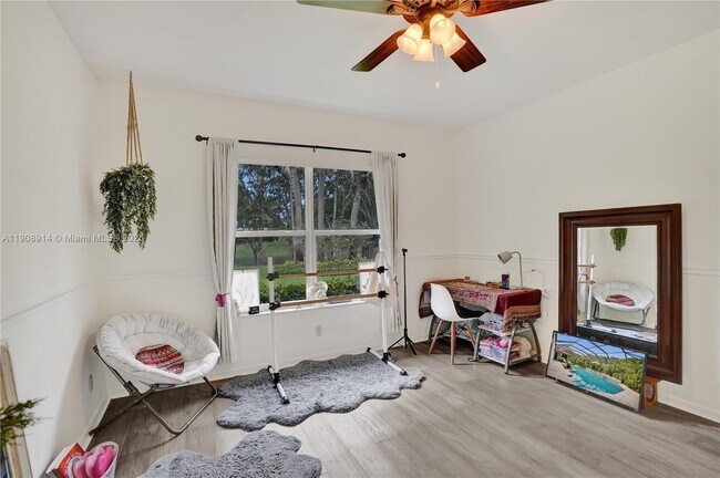 Building Photo - 21190 N Sweetwater Ln