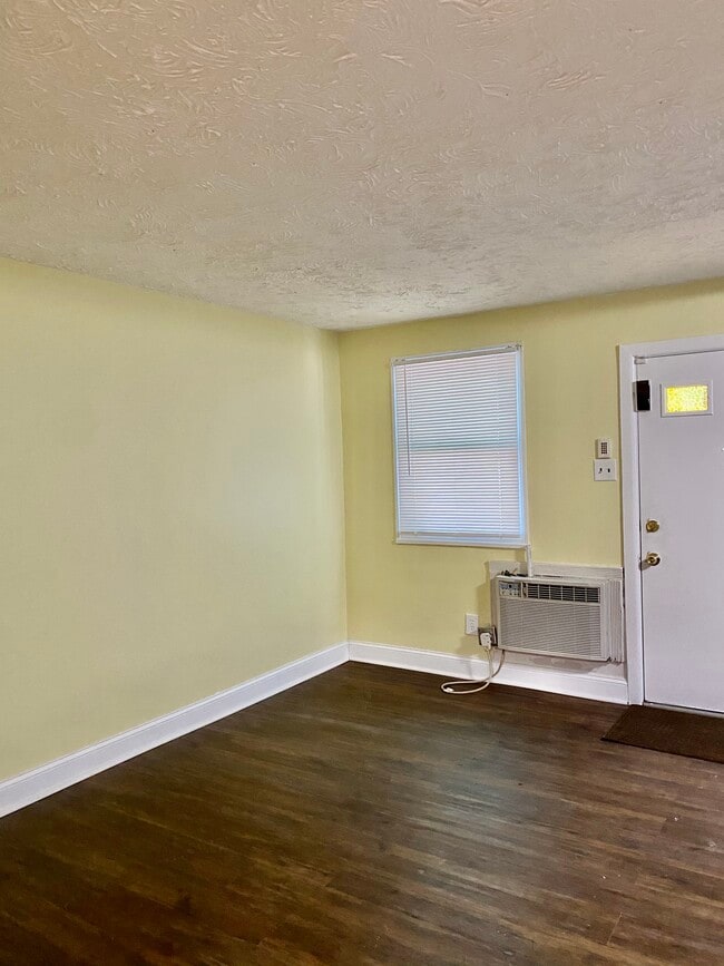 Building Photo - 5521 Wheeler St