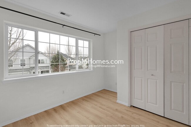 Building Photo - Stunning Bethany Village Charmer with Updates!