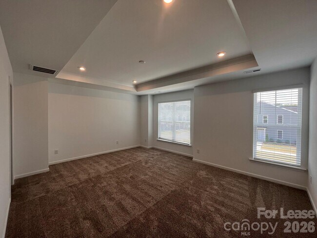 Building Photo - 16305 Leading St