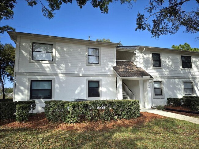 Building Photo - 114 Meadow Ln