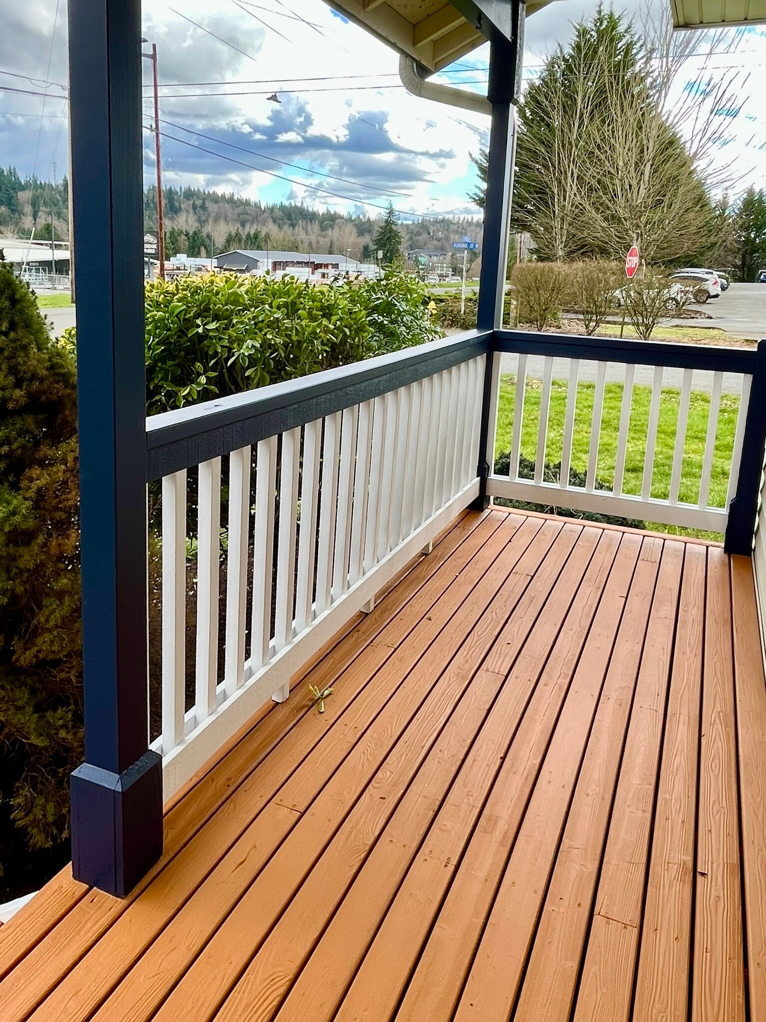 Building Photo - 512 Hazel St