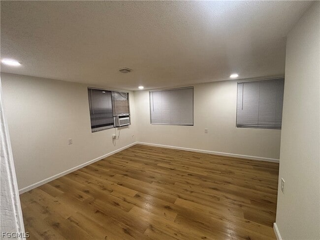 Building Photo - 202 2nd St