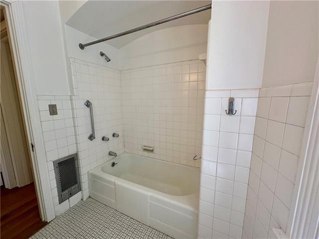 Building Photo - 5404 St Charles Ave