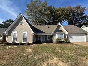 Building Photo - 4627 Chelwood Dr