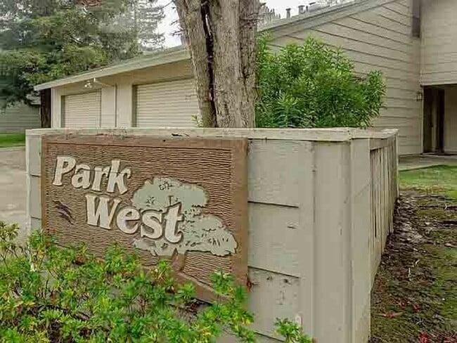 Building Photo - Gorgeous 3 Bedroom in Desired Park West Community