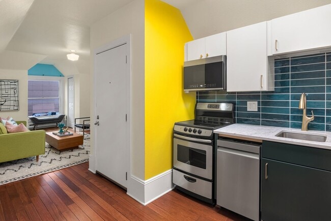 Building Photo - Quiet Corner of Capitol Hill in a Classic, Beautiful Home