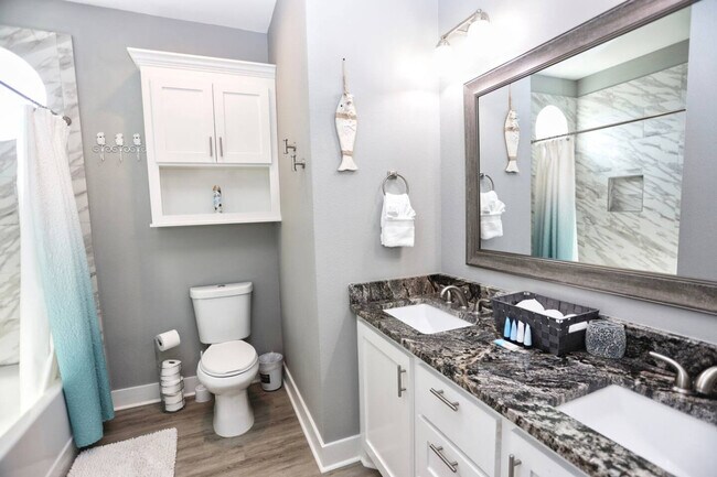 Building Photo - 939 Palm Ridge Dr