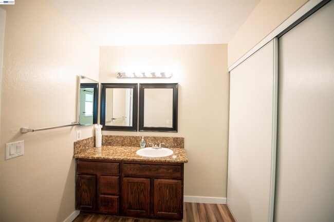 Building Photo - 3600 Kobias Ct