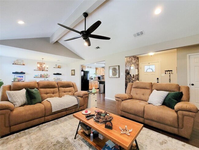 Building Photo - 3735 Hickory Knob Dr