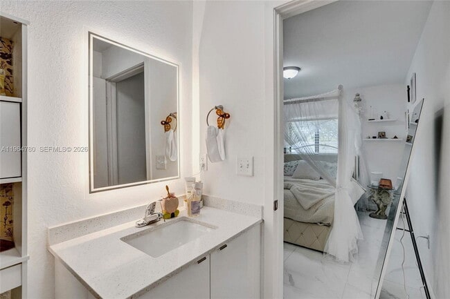 Building Photo - 1712 NW 76th St