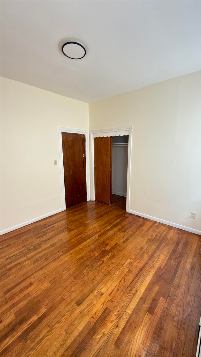 Building Photo - 217 62nd St