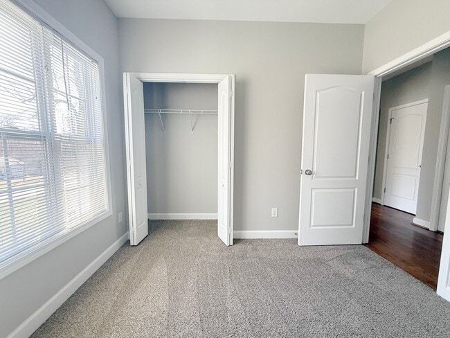 Building Photo - Spacious 4-Bedroom Home with Large Yard and Dual Garages in Cookeville