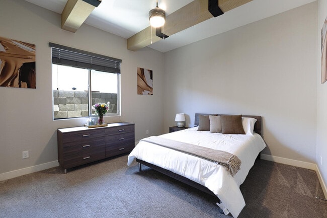 Building Photo - 23060 E Sonoqui Blvd