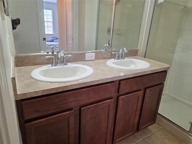 Building Photo - 3158 RODRICK Cir