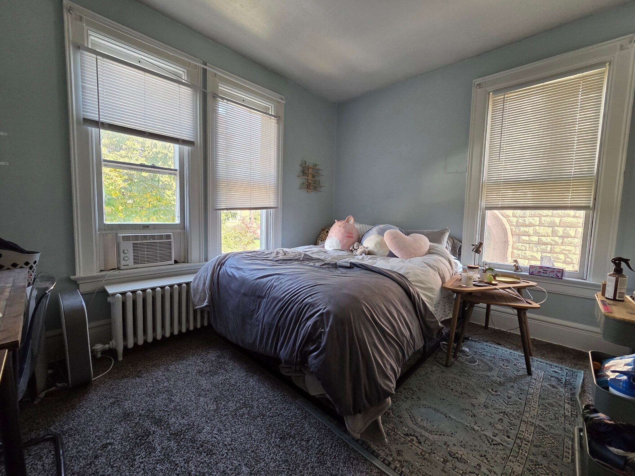 Building Photo - 165 W Broadway St