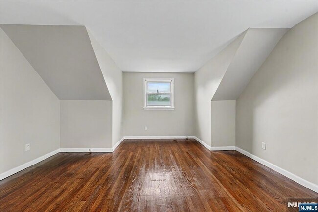 Building Photo - 203 Brinkerhoff St