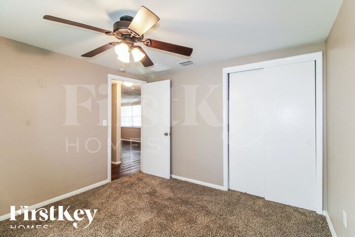 Building Photo - 4125 Woodsville Dr