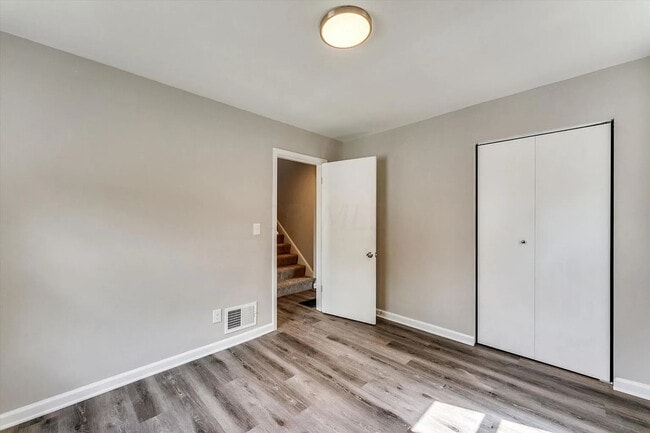 Building Photo - 1362 Clinton St