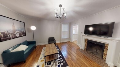 Building Photo - Stylish 2BD 1BA Across from Wooster Sq Park!