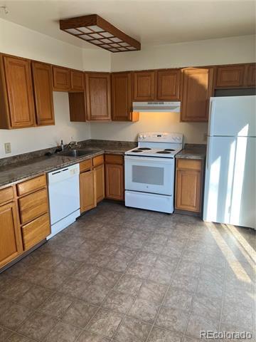 Building Photo - 952 S Iola St