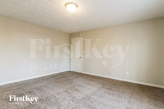 Building Photo - 11413 Kristen Cir