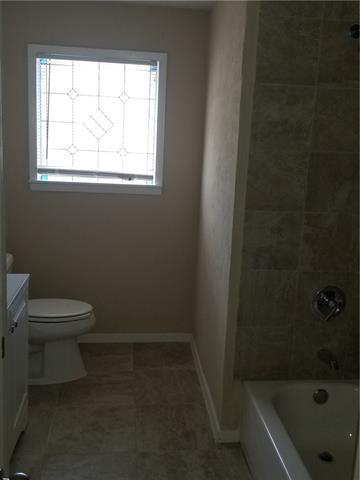 Building Photo - 3575 Paramount St